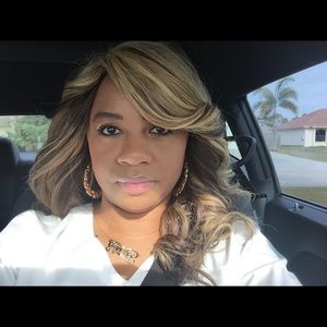 Meet your Posher, Candice